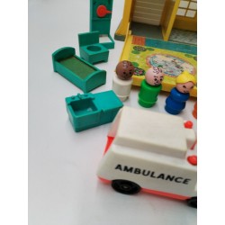 Children's Hospital Fisher Price 1976 Jouet Jeu Figurines Hôpital Enfants...